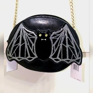 Bestey Johnson Bat Bag